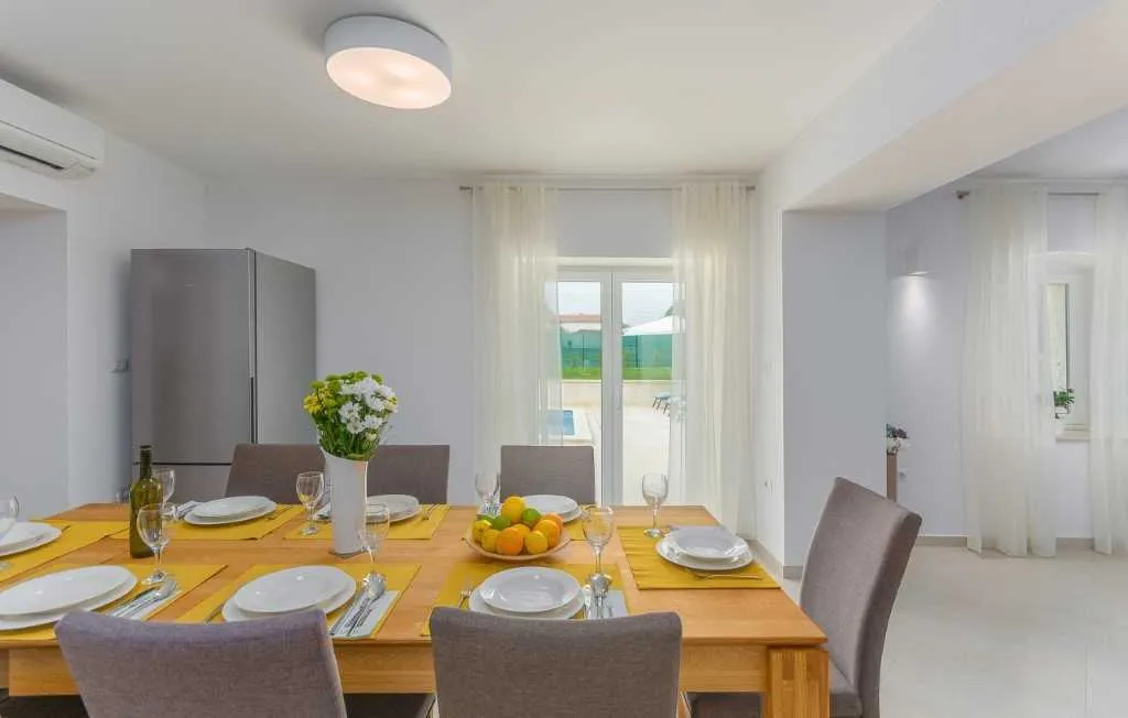 Villa for 8 in Kringa, Central Istria