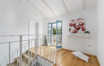 4-Bedroom Villa with Private Pool in Rojnići