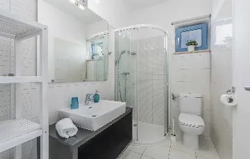 4-Bedroom Villa with Private Pool in Rojnići