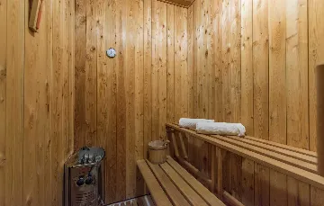 4-Bedroom Villa with Private Pool in Rojnići