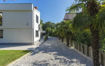 Poreč 4-Bedroom Villa with Private Pool and Terrace