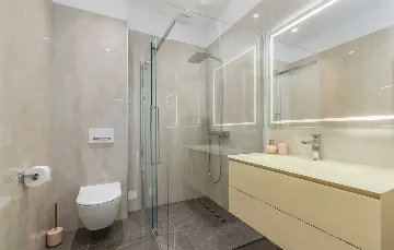 Kaštelir Villa for Up to 10 Guests with Private Pool