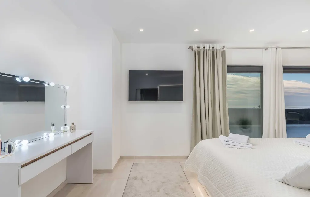 Kaštelir Villa for Up to 10 Guests with Private Pool