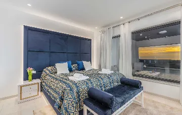 Kaštelir Villa for Up to 10 Guests with Private Pool