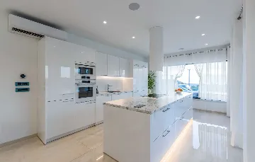 Kaštelir Villa for Up to 10 Guests with Private Pool