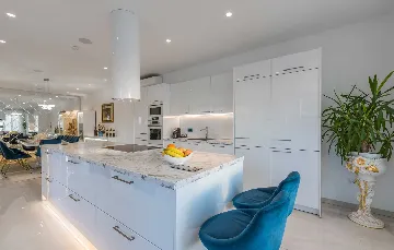 Kaštelir Villa for Up to 10 Guests with Private Pool