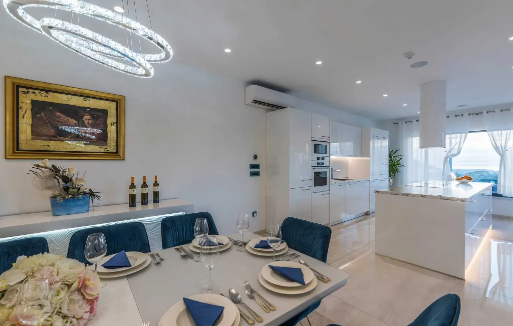 Kaštelir Villa for Up to 10 Guests with Private Pool