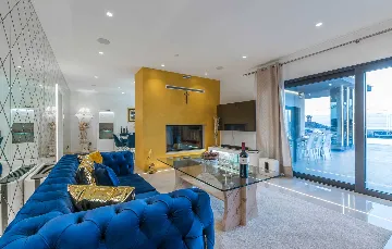 Kaštelir Villa for Up to 10 Guests with Private Pool