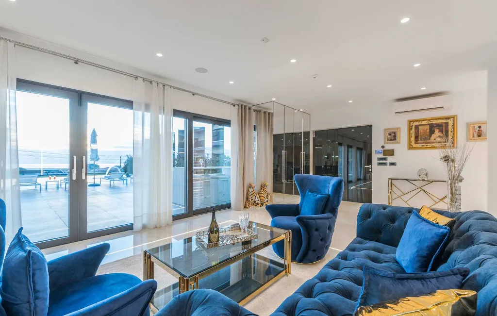 Kaštelir Villa for Up to 10 Guests with Private Pool