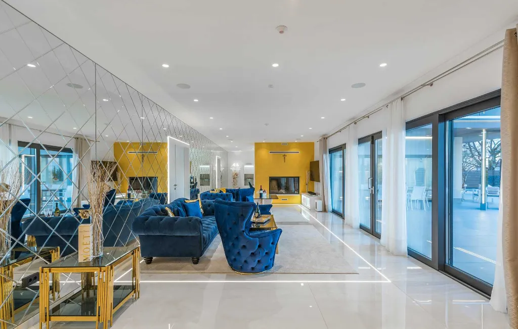 Kaštelir Villa for Up to 10 Guests with Private Pool