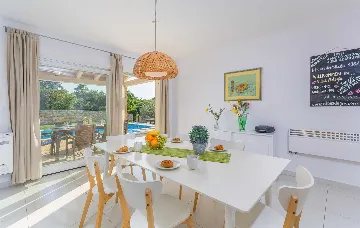 3-Bedroom Villa with Private Pool in Barban