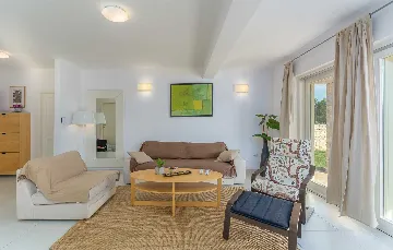 3-Bedroom Villa with Private Pool in Barban