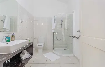 3-Bedroom Villa with Private Pool in Barban