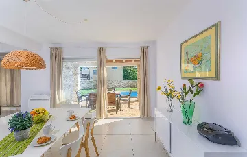 3-Bedroom Villa with Private Pool in Barban