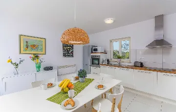 3-Bedroom Villa with Private Pool in Barban