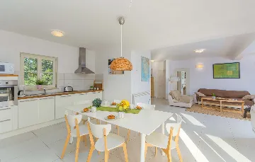 3-Bedroom Villa with Private Pool in Barban