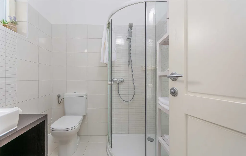 3-Bedroom Villa with Private Pool in Barban
