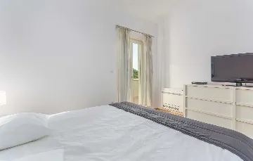 3-Bedroom Villa with Private Pool in Barban