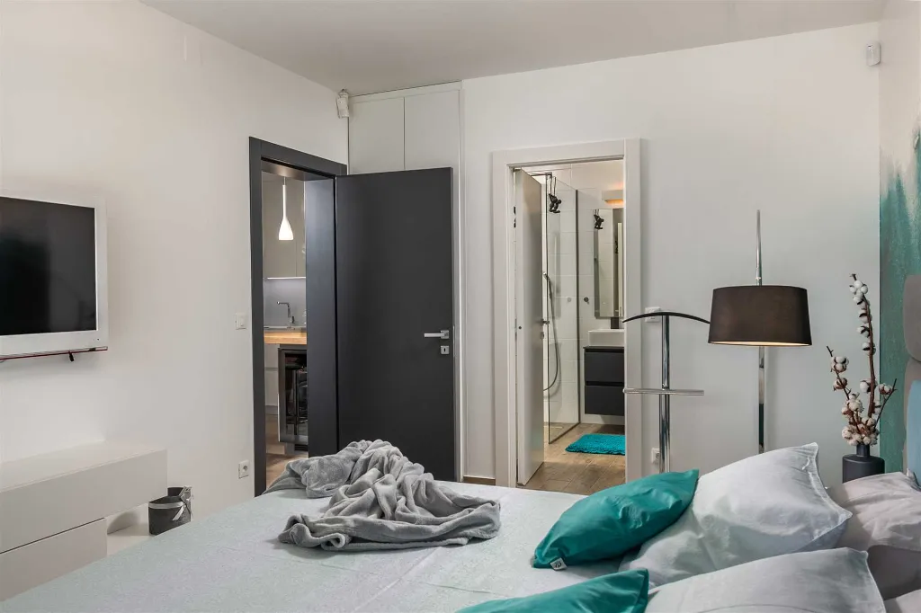 4-Bedroom Villa in Malinska for 8 Guests
