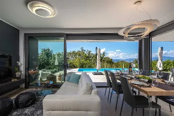 4-Bedroom Villa in Malinska for 8 Guests