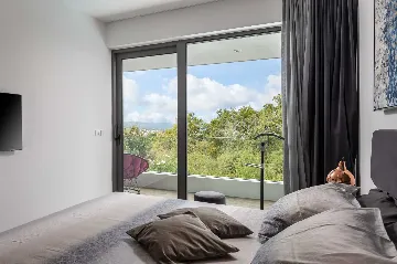 4-Bedroom Villa in Malinska for 8 Guests