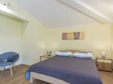 Poreč 5-Bedroom Villa with Pool and Garden