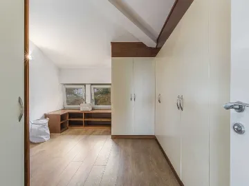 Poreč 5-Bedroom Villa with Pool and Garden