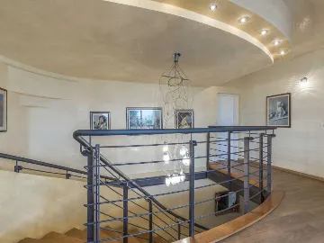 Poreč 5-Bedroom Villa with Pool and Garden