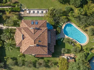Poreč 5-Bedroom Villa with Pool and Garden