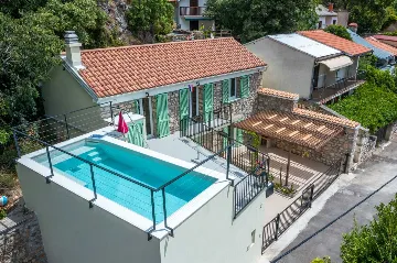 Villa with Pool in Grizane for up to 8 Guests
