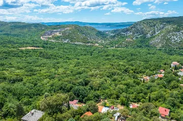 Villa with Pool in Grizane for up to 8 Guests