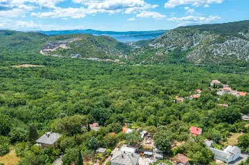 Villa with Pool in Grizane for up to 8 Guests