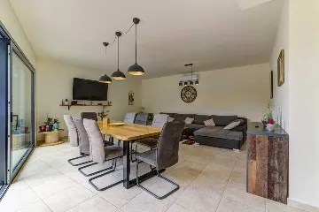 Villa with Pool in Grizane for up to 8 Guests