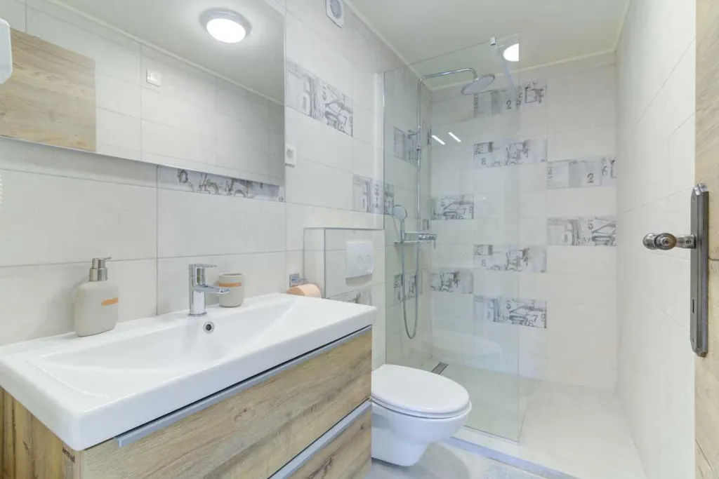 Villa with Pool in Grizane for up to 8 Guests