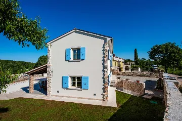 Rustic Stone Villa in Krmed for Up to 10 Guests