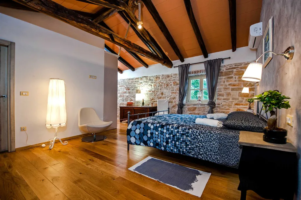 Rustic Stone Villa in Krmed for Up to 10 Guests