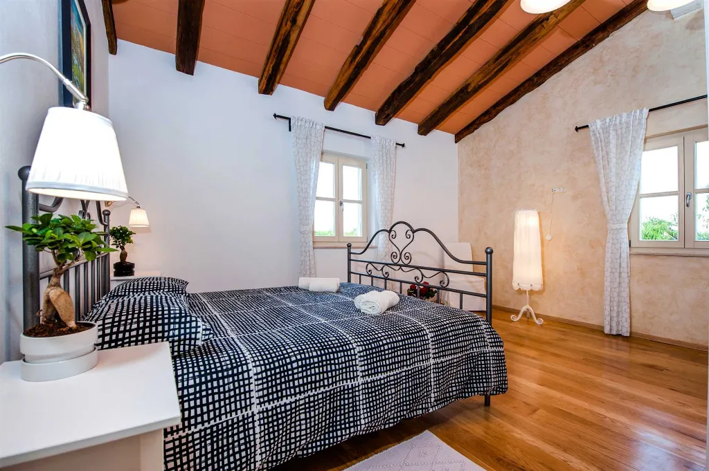 Rustic Stone Villa in Krmed for Up to 10 Guests