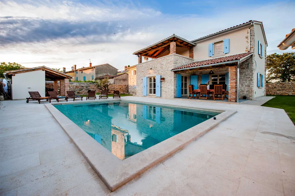 Rustic Stone Villa in Krmed for Up to 10 Guests