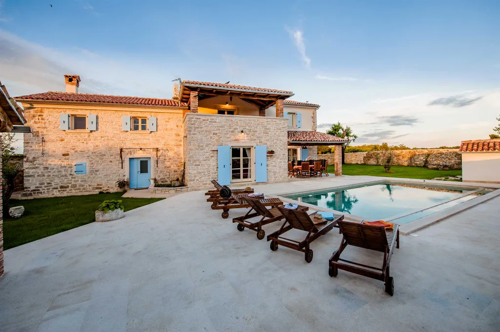 Rustic Stone Villa in Krmed for Up to 10 Guests