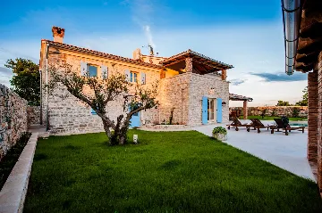 Rustic Stone Villa in Krmed for Up to 10 Guests