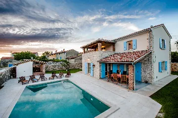 Rustic Stone Villa in Krmed for Up to 10 Guests