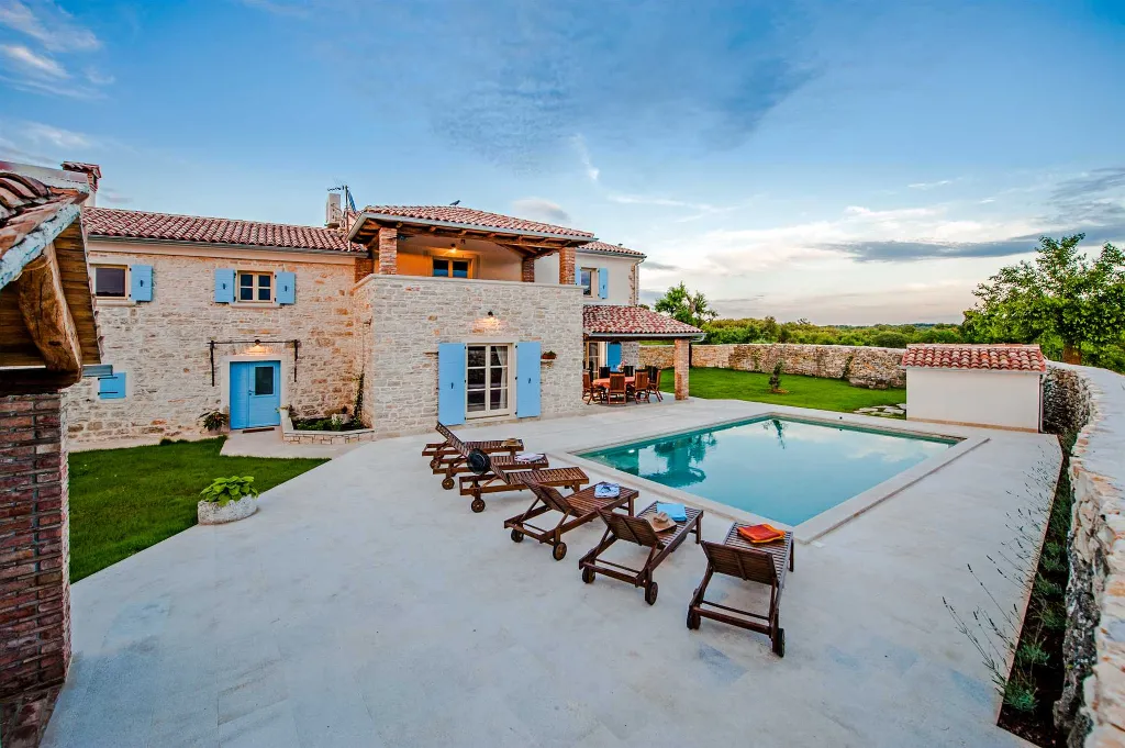 Rustic Stone Villa in Krmed for Up to 10 Guests