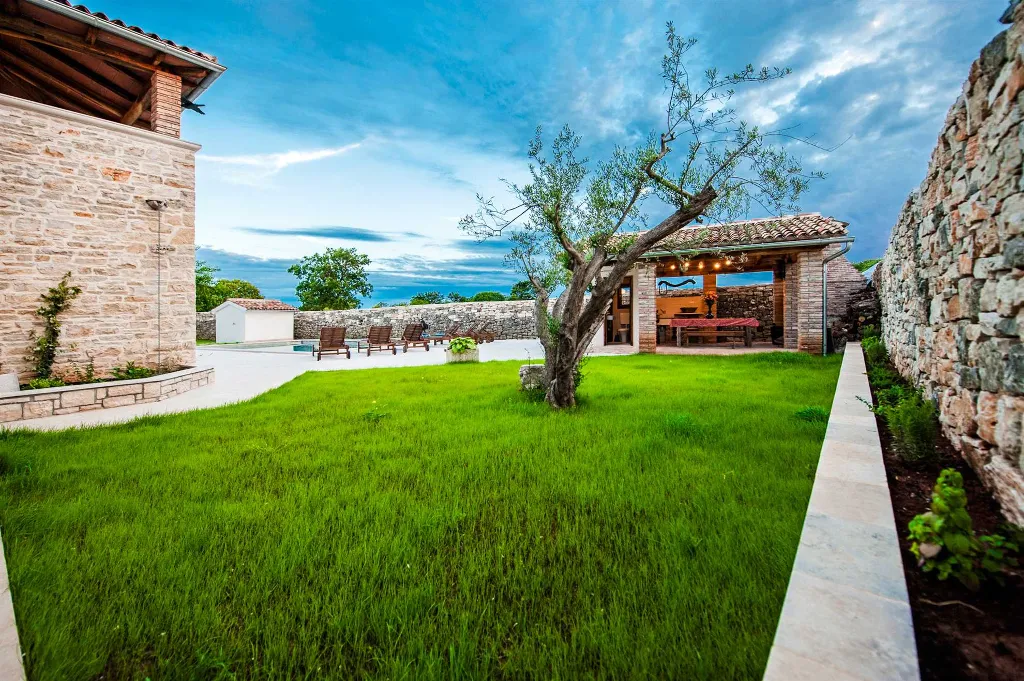 Rustic Stone Villa in Krmed for Up to 10 Guests