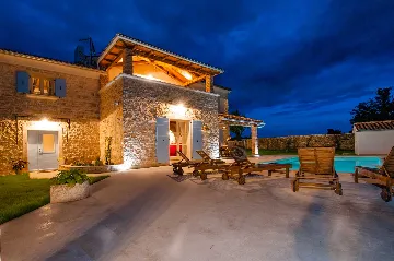 Rustic Stone Villa in Krmed for Up to 10 Guests