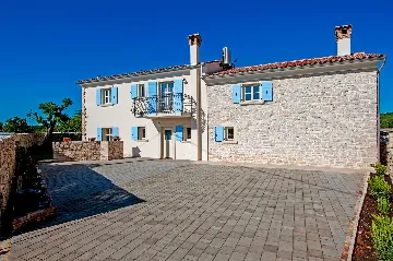Rustic Stone Villa in Krmed for Up to 10 Guests