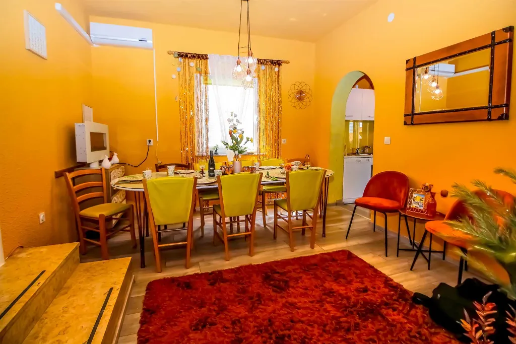 Banjole Villa for 10 Guests with Heated Pool
