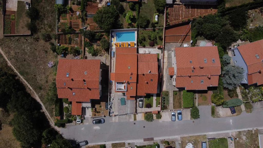 Banjole Villa for 10 Guests with Heated Pool