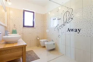 Jakovici Villa for 8 Guests with Pool & Jacuzzi