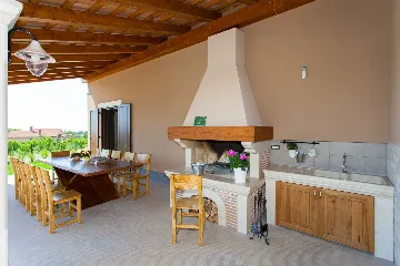 Jakovici Villa for 8 Guests with Pool & Jacuzzi