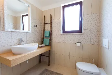 Jakovici Villa for 8 Guests with Pool & Jacuzzi